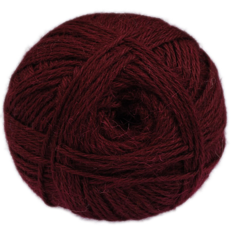 Cherry - 100% baby llama - Medium - 100 gr./ 218 yd.